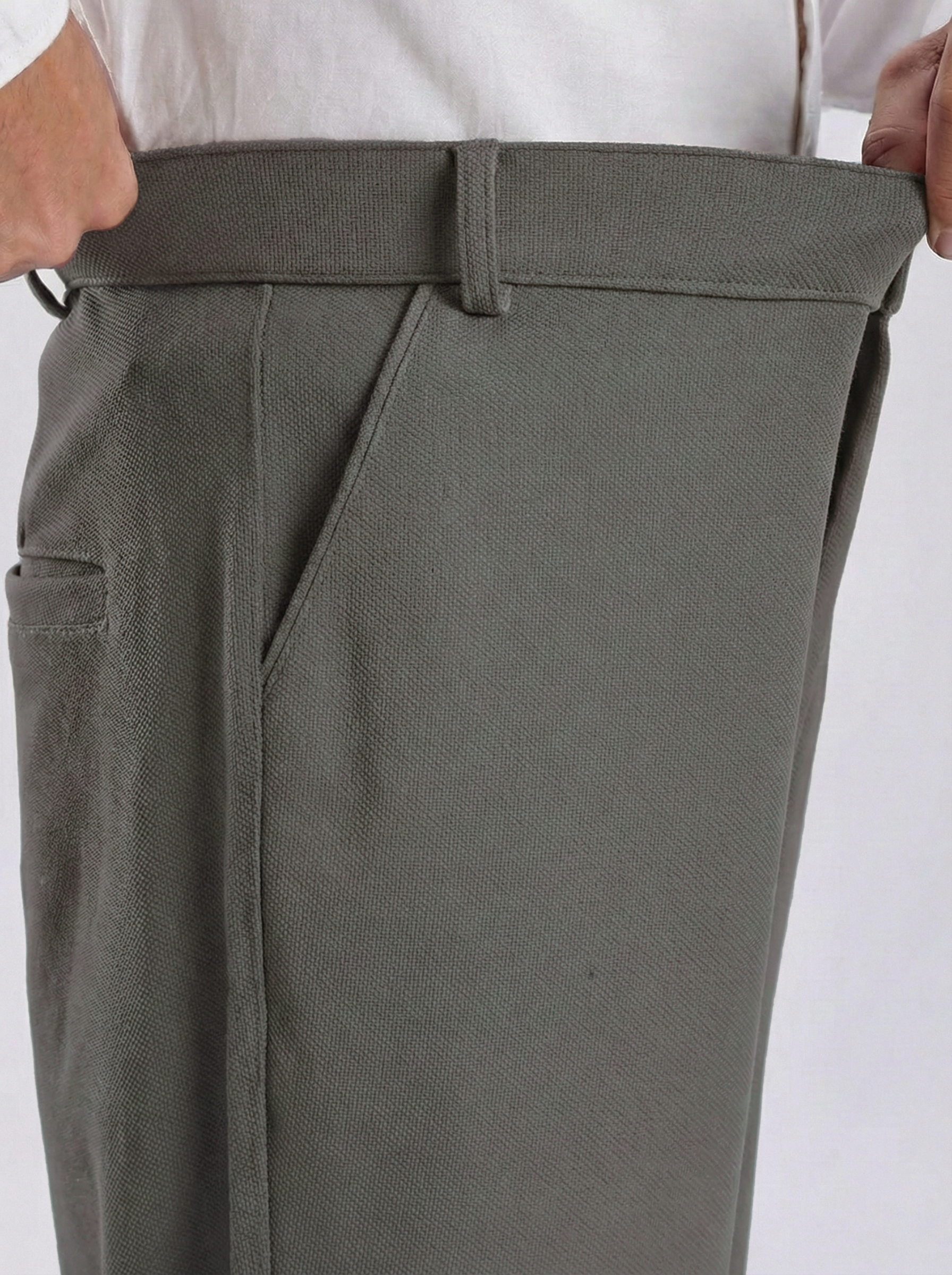 Uptown Textured Trouser | Tailored Straight Fit - Light Brown